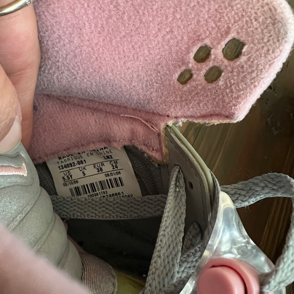 Jordan pink and grey retro 5’s - Picture 12 of 12